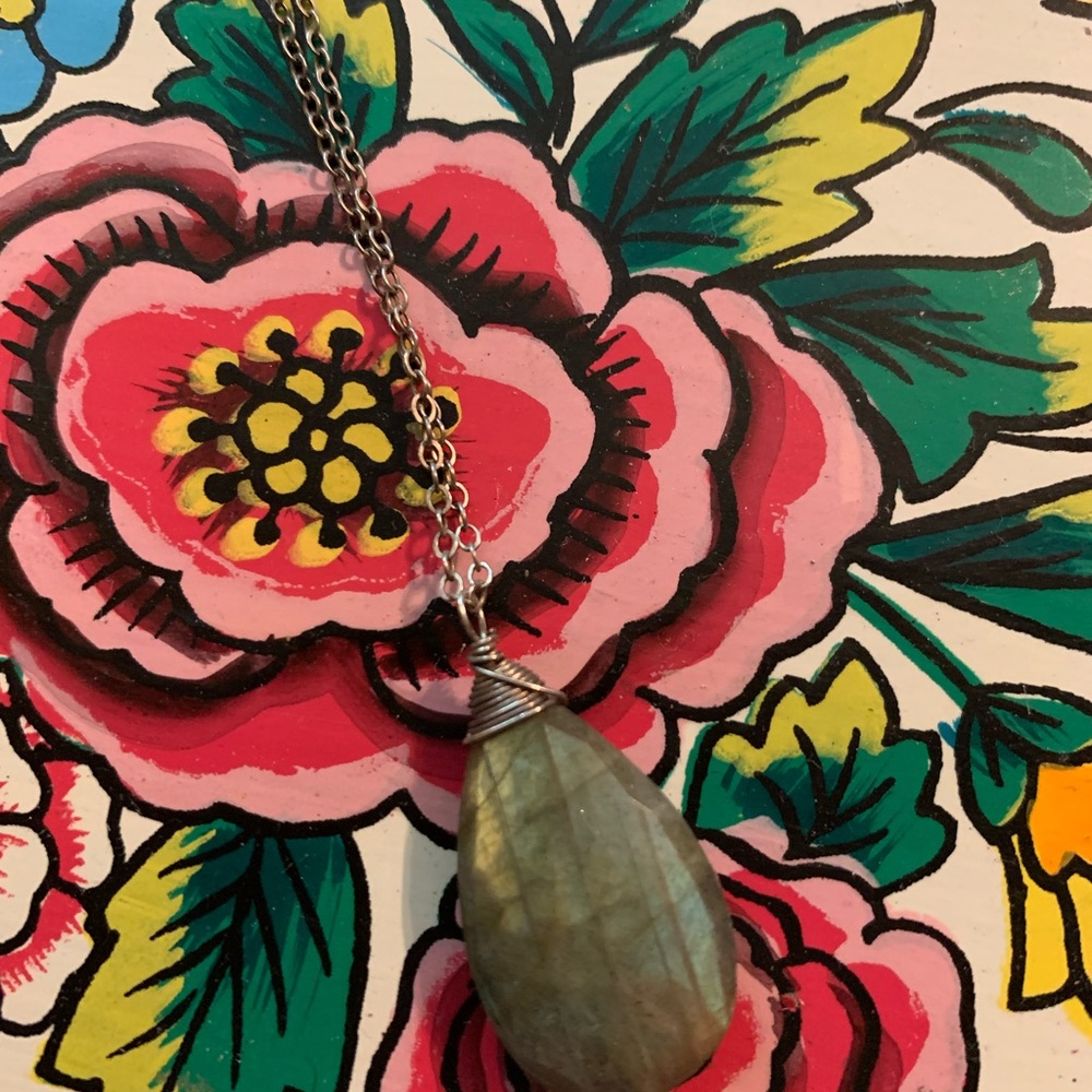 Faceted Labradorite Necklace - Picture 2 of 4